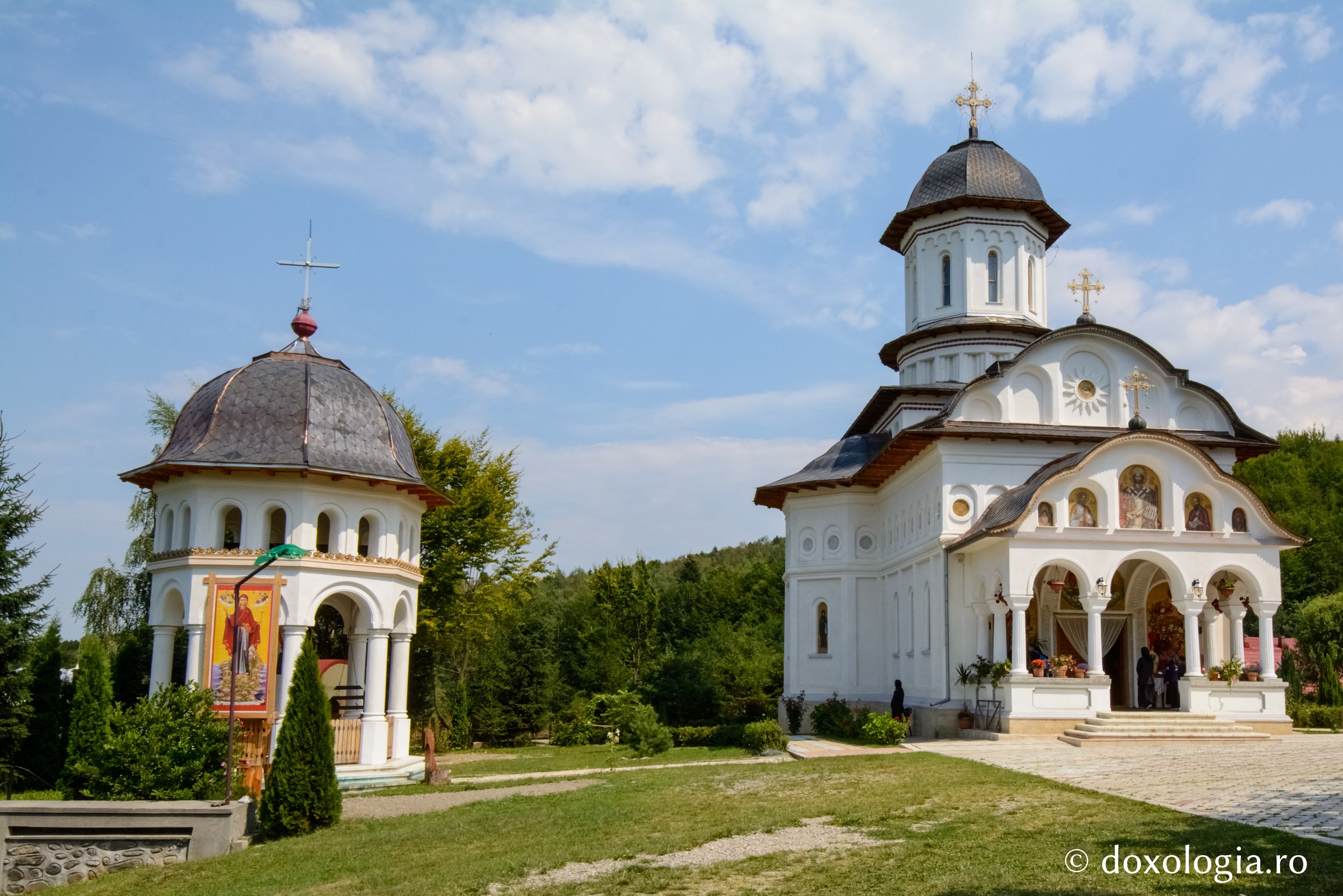 manastirea_sf_apostoli_cartisoara_-_foto_silviu_cluci_0166 Mănăstirea Sfinții Apostoli Petru și Pavel 2024