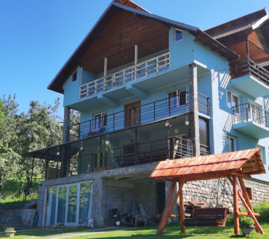 Vila La Vălucu Vila La Vălucu