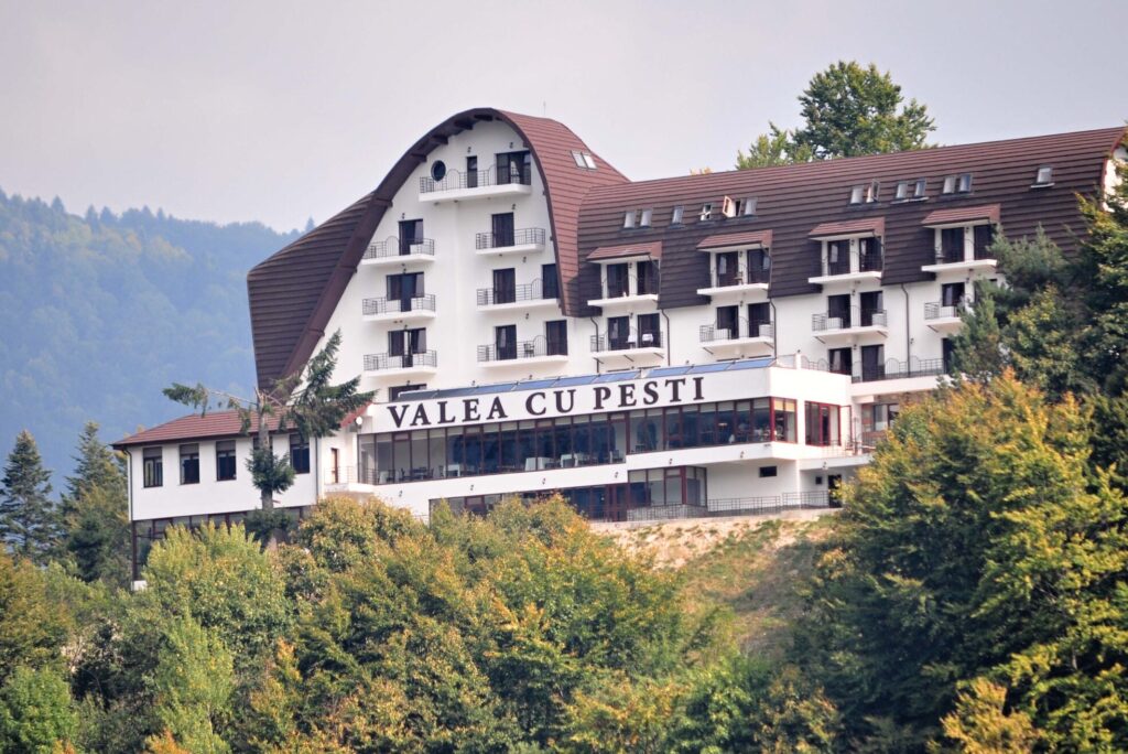 Hotel Valea cu Pești