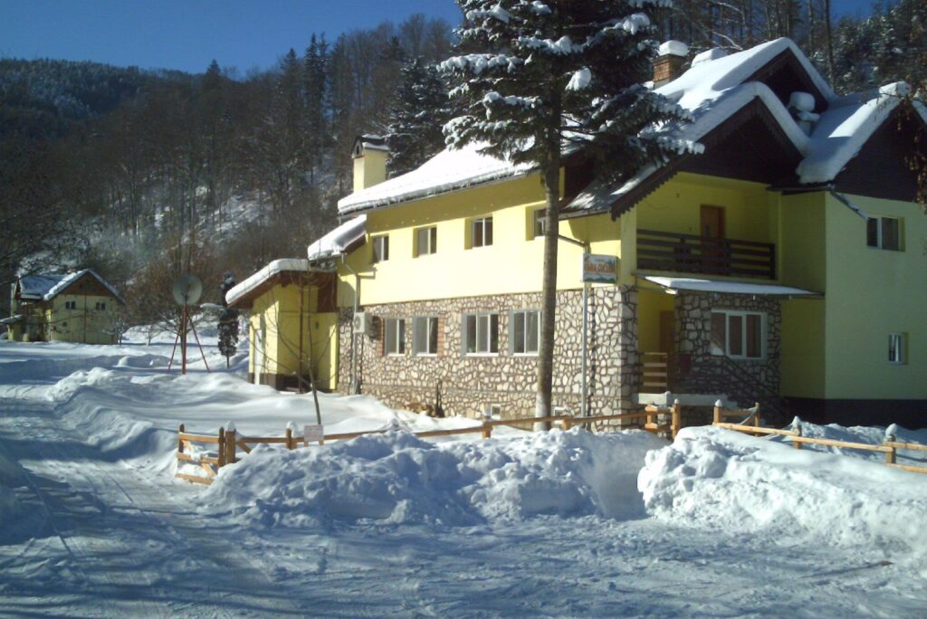 Restaurant Cabana Vama Cucului